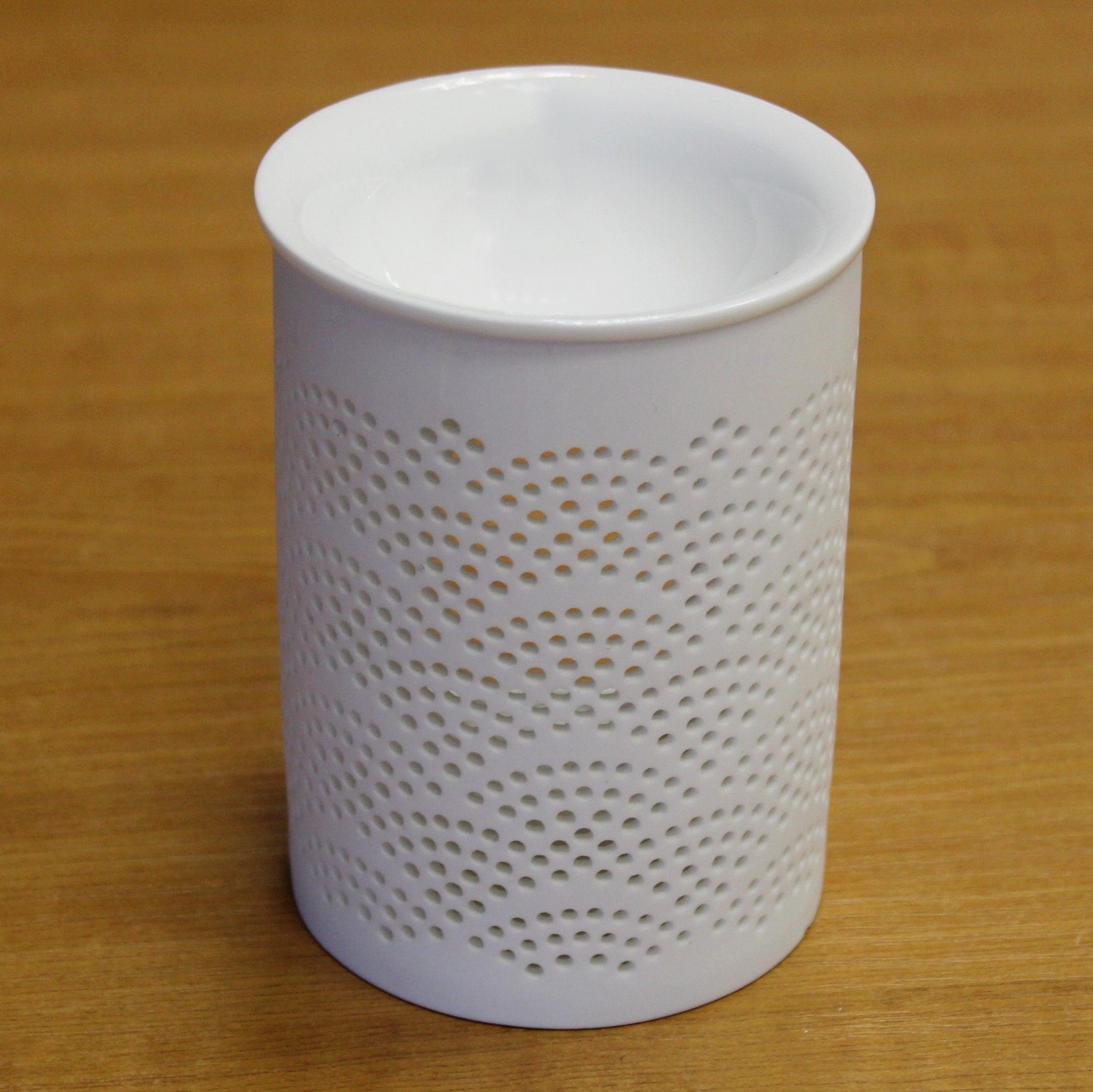 Aromalampa keramika bílá